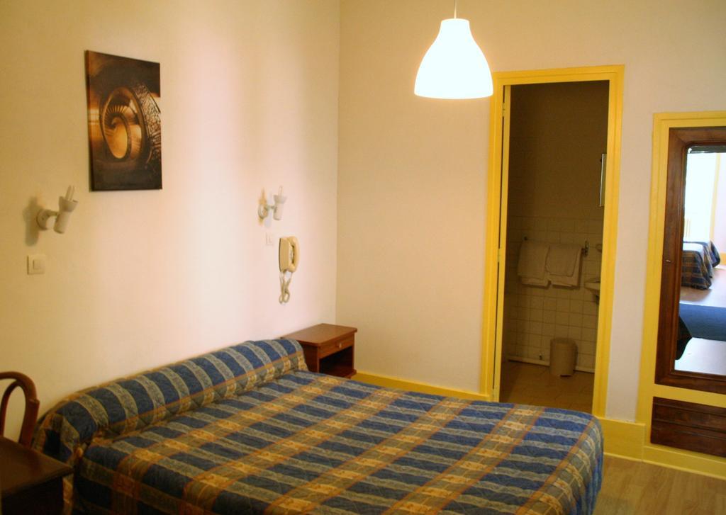 Grand Hotel De L'Europe Vals-les-Bains Δωμάτιο φωτογραφία